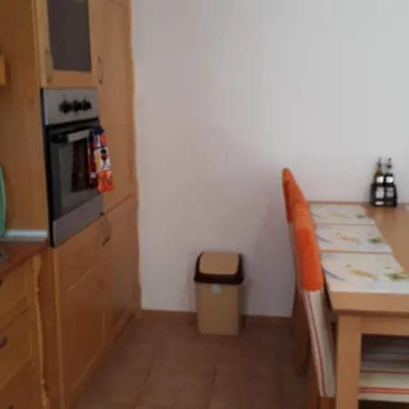 Apartament Lilla *