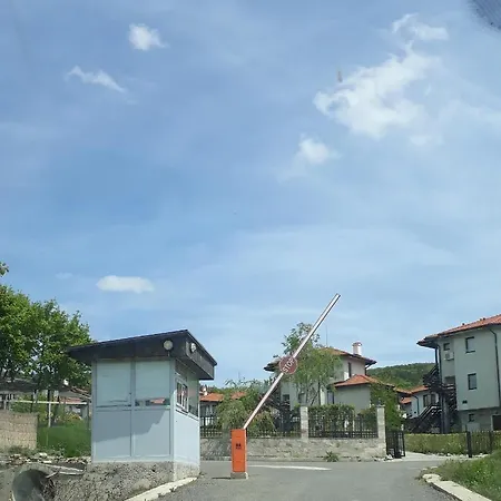 Apartament Lilla *